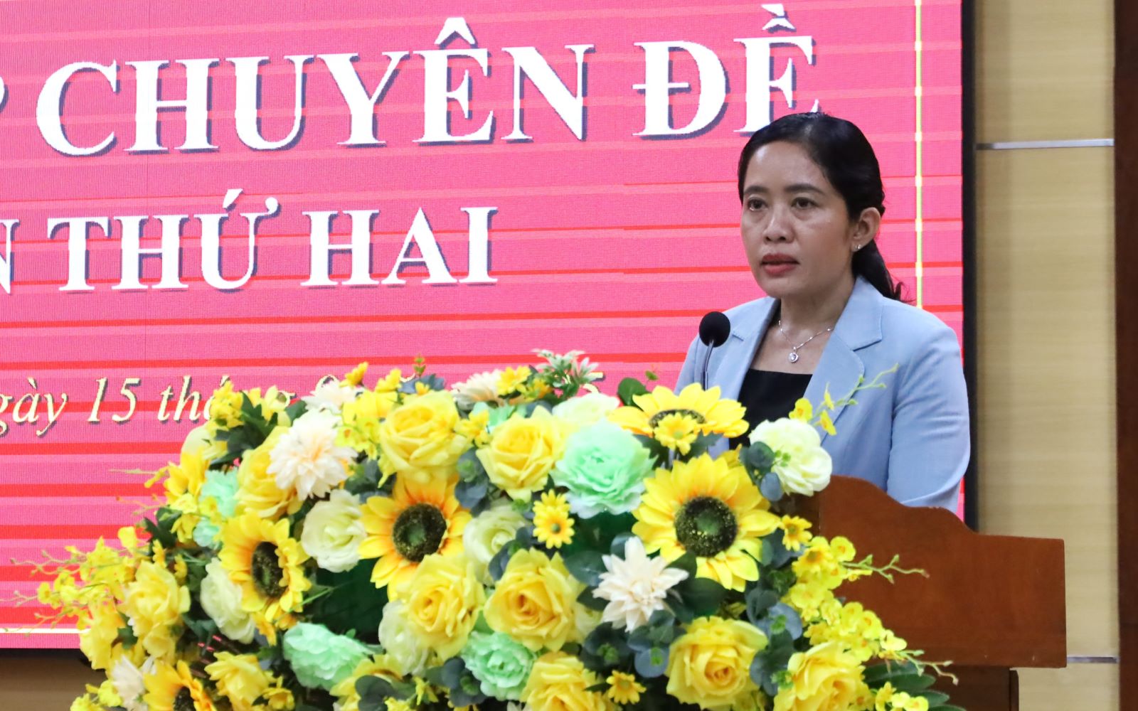 c Xuân-EB64Q1AR